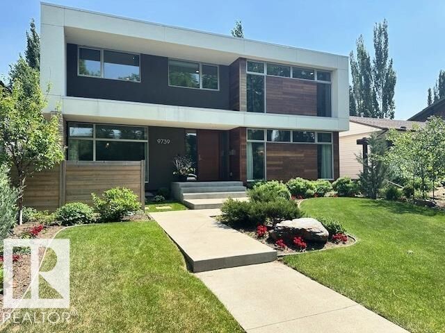 Photo de la propriété:  9739 145 St NW  AB T5N 2X1 