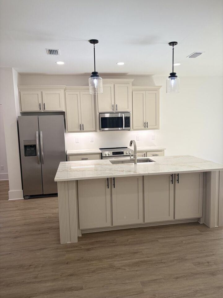 Property Photo:  6647 Desoto Street  FL 32566 