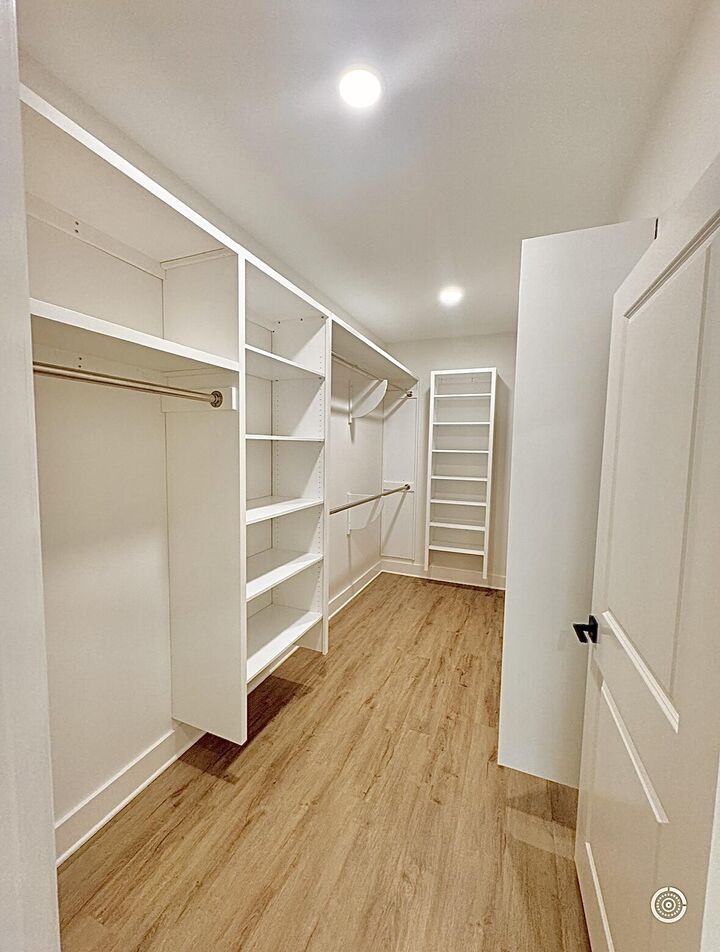 Property Photo: 6647 Desoto Street FL 32566