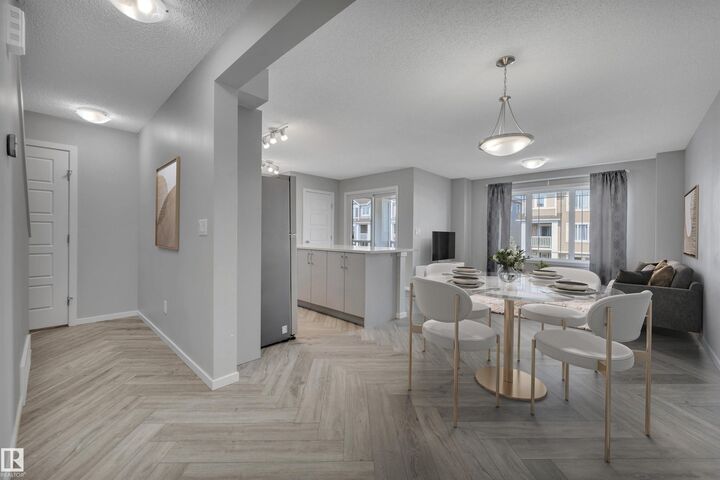 Photo de la propriété:  20613 21A Avenue NW  AB T6M 1N3 