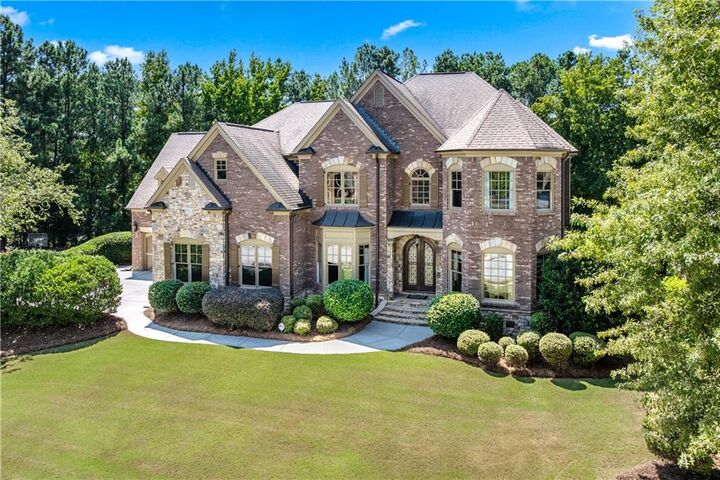 Property Photo: 2457 Treehaven Drive GA 30078