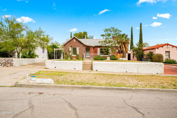 Property Photo: 1712 Elm Street TX 79930