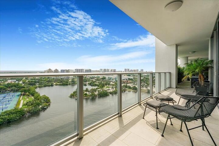 Property Photo:  1180 N Federal Hwy 1606  FL 33304 
