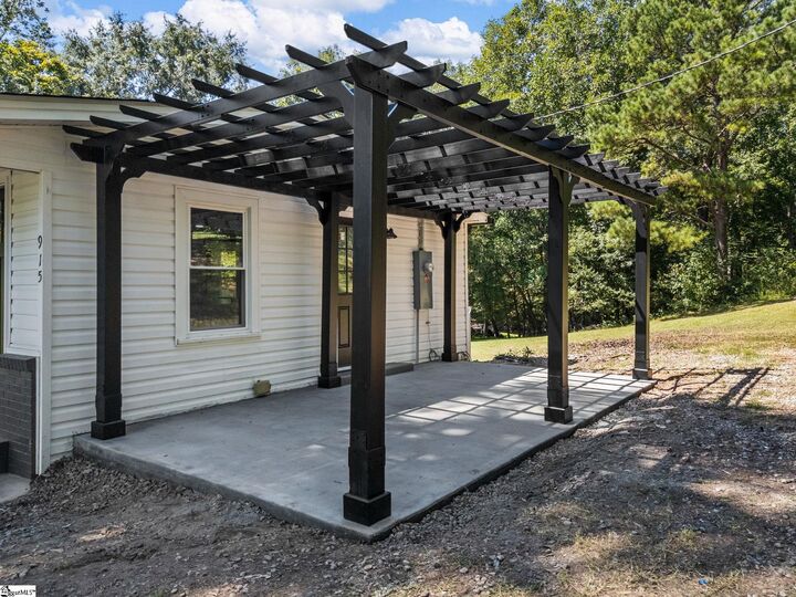 Property Photo:  915 Old Melvin Hill Road  SC 29322 
