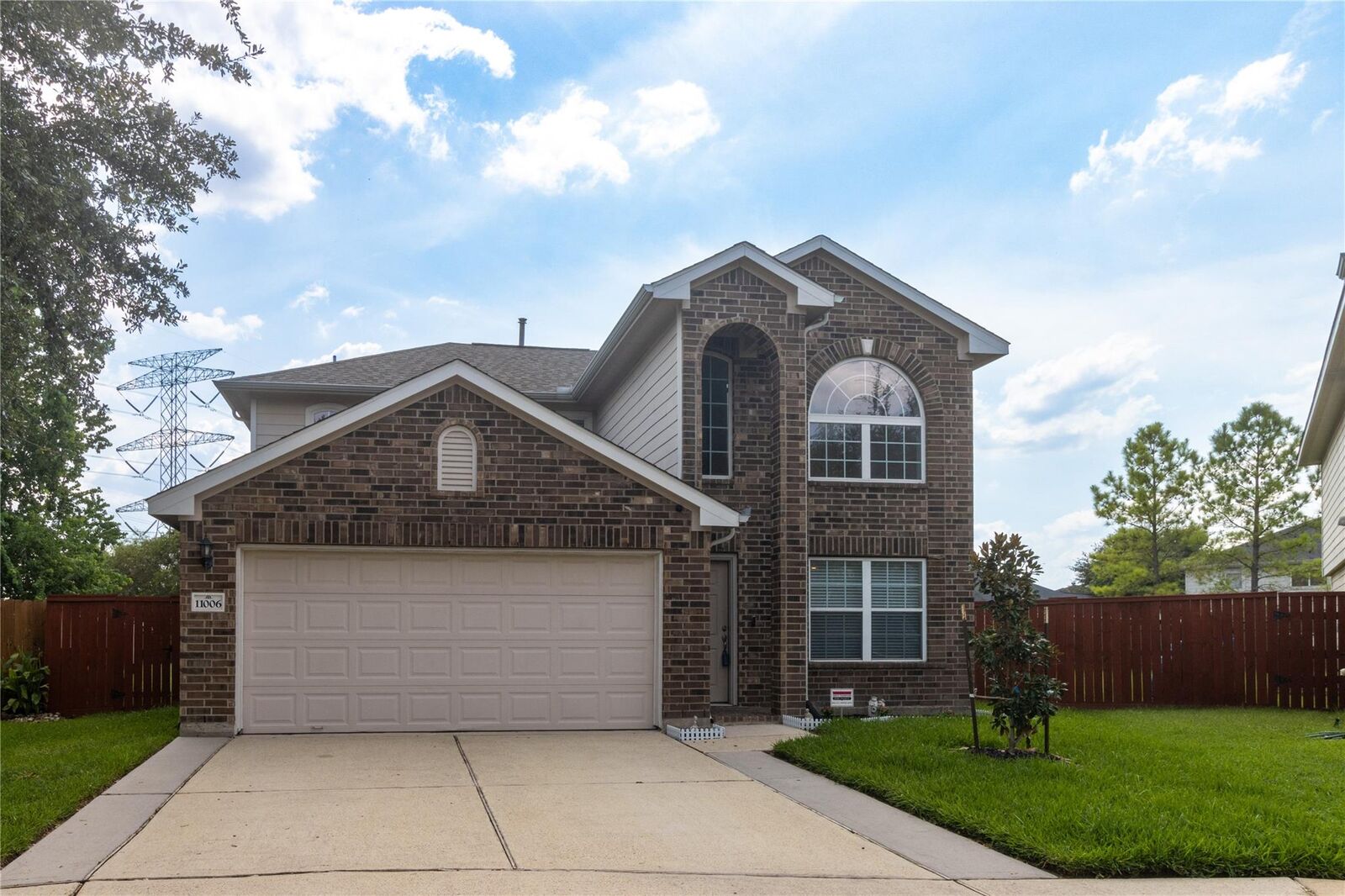 Property Photo:  11006 Warath Oak Court  TX 77065 