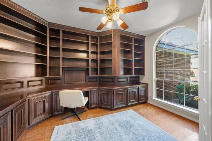 Property Photo:  18 Hidden Meadow Drive  TX 77382 