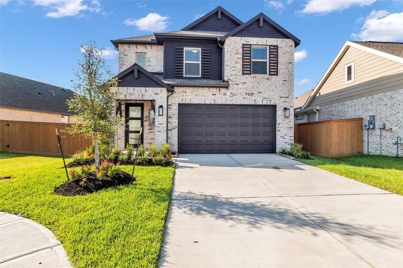 Property Photo: 27007 Golden Isle Lane TX 77493