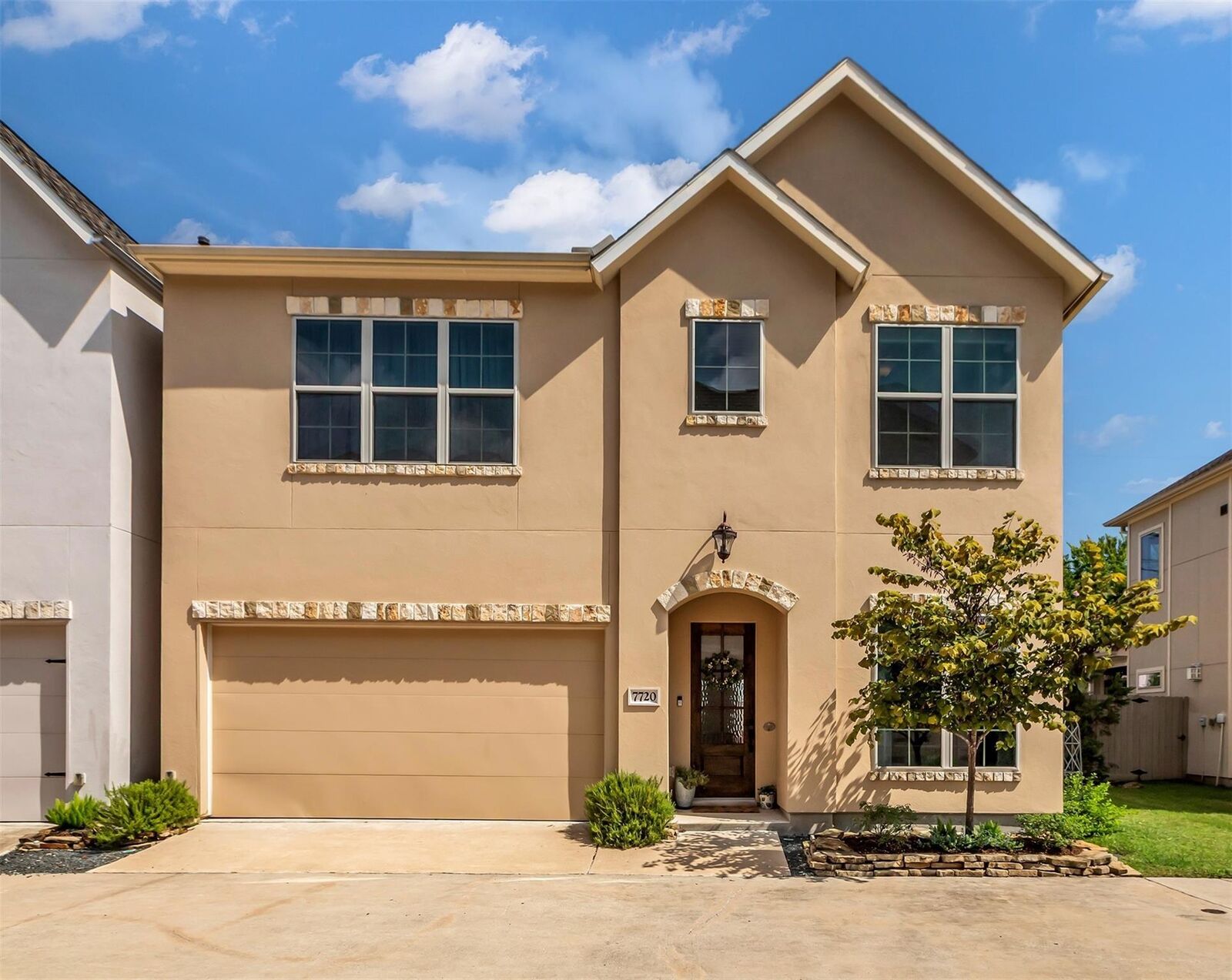 Property Photo: 7720 N Fall Run Crossing TX 77055