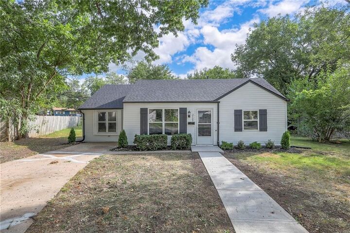 2705 S 51st Court  Kansas City KS 66106 photo