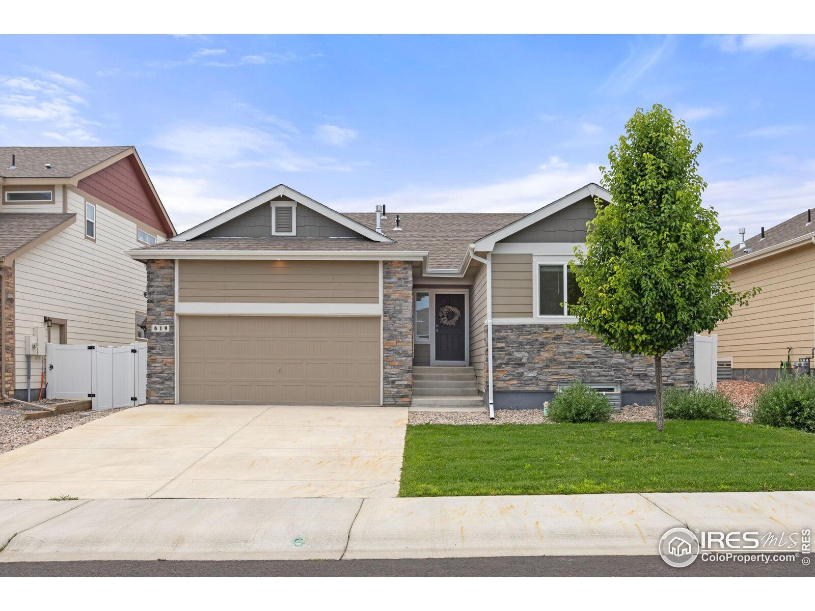 Property Photo:  619 Rosedale St  CO 80550 