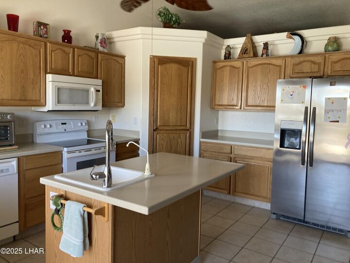 Property Photo: 2430 N Palo Verde Blvd AZ 86404