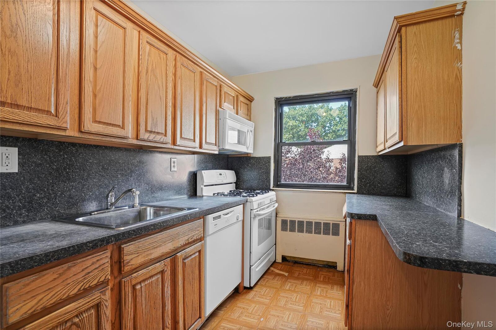 Property Photo:  90-55 Shore Parkway 68  NY 11414