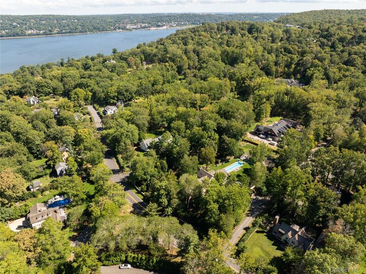 Property Photo:  141 Washington Spring Road  NY 10964 