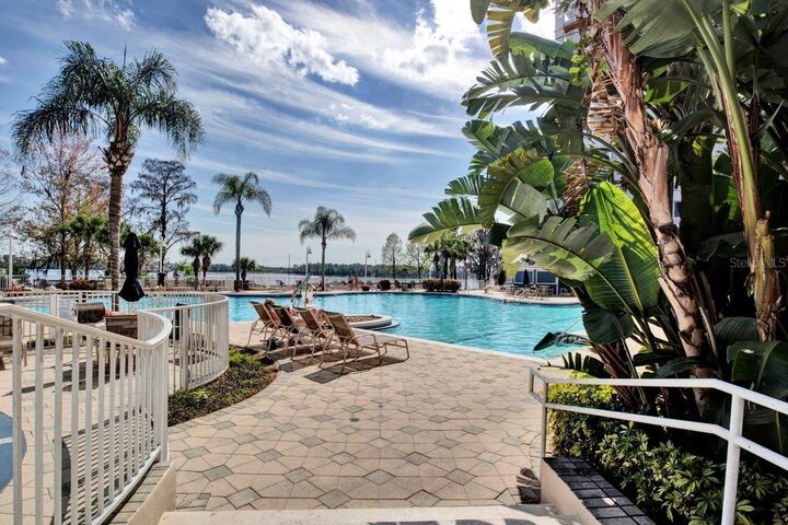 Property Photo:  13427 Blue Heron Beach Drive 1003  FL 32821 