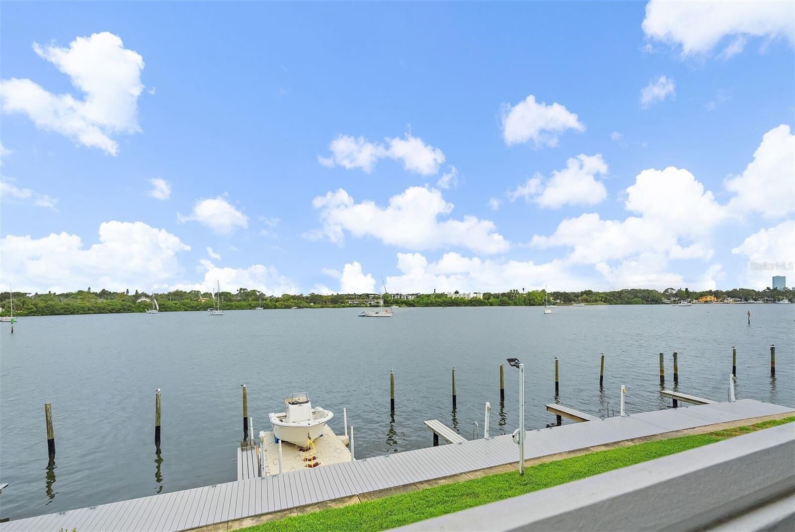 Property Photo: 105 Pompano Drive SE C FL 33705