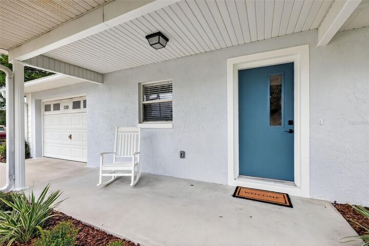 Property Photo:  520 Boitnott Lane  FL 33513 