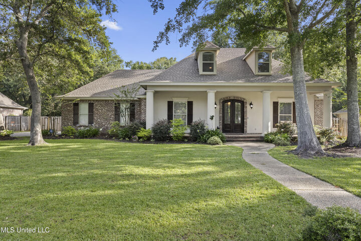 Property Photo: 3208 Oakleigh Circle MS 39564