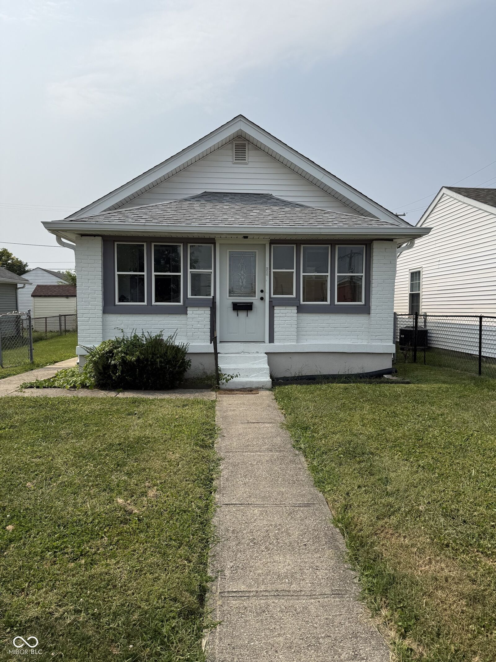 Property Photo: 54 S 2nd Avenue IN 46107