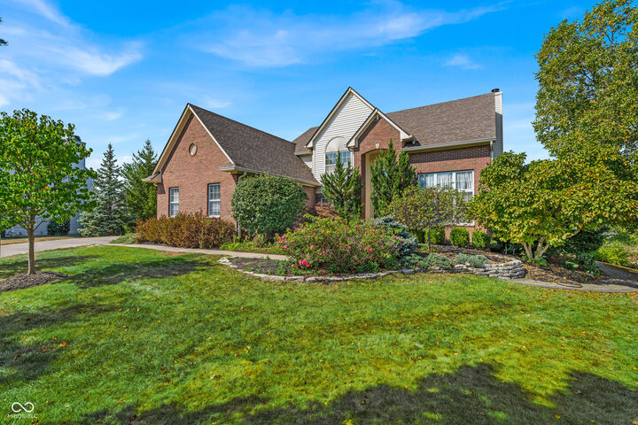 Property Photo:  8410 Tuskin Way  IN 46278 
