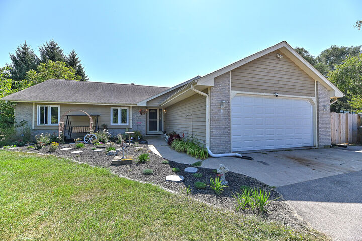 W4023 Sunset Dr  Troy WI 53120 photo