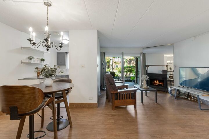 Property Photo:  67 W 64th Street 101  IL 60559 
