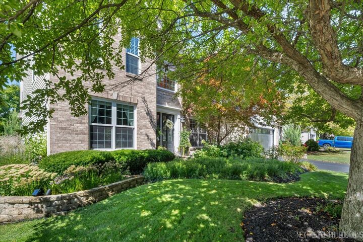 Property Photo:  598 Lake Ridge Drive  IL 60177 