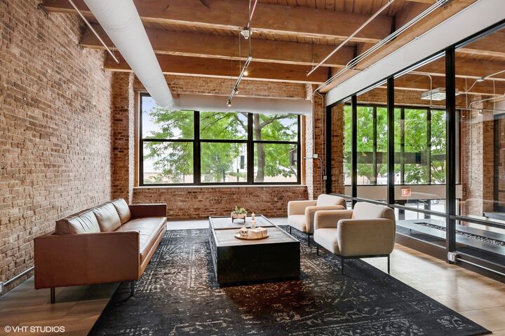 Property Photo:  1040 W Adams Street 428  IL 60607 