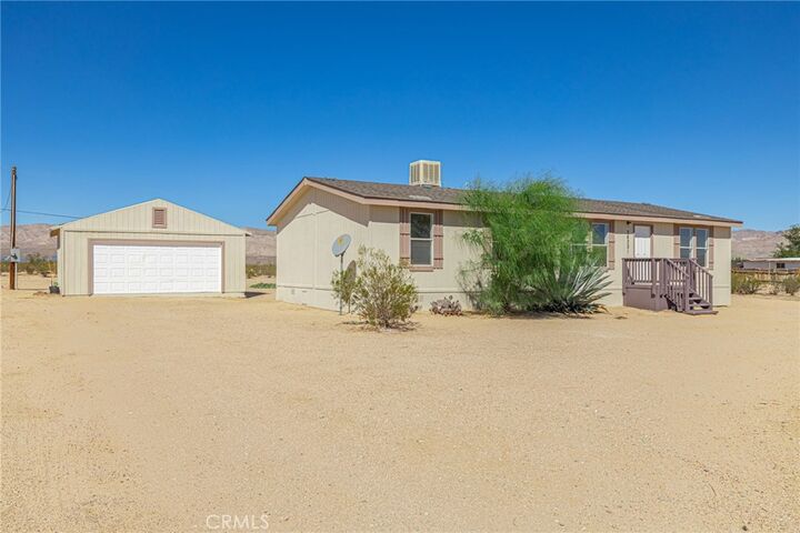Property Photo: 26321 Olanche CA 93501