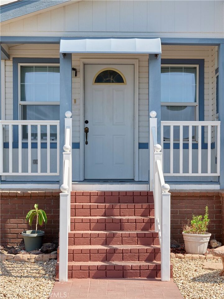 Property Photo:  820 Farnsworth Drive 206  CA 93420 