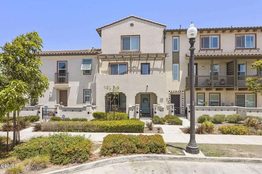 Property Photo:  395 Townsite Promendade  CA 93010 