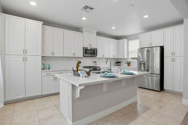 Property Photo: 4009 Crete Island Lane CA 95834