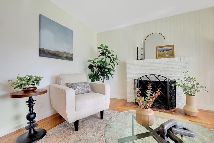 Property Photo: 3731 San Ysidro Way CA 95864