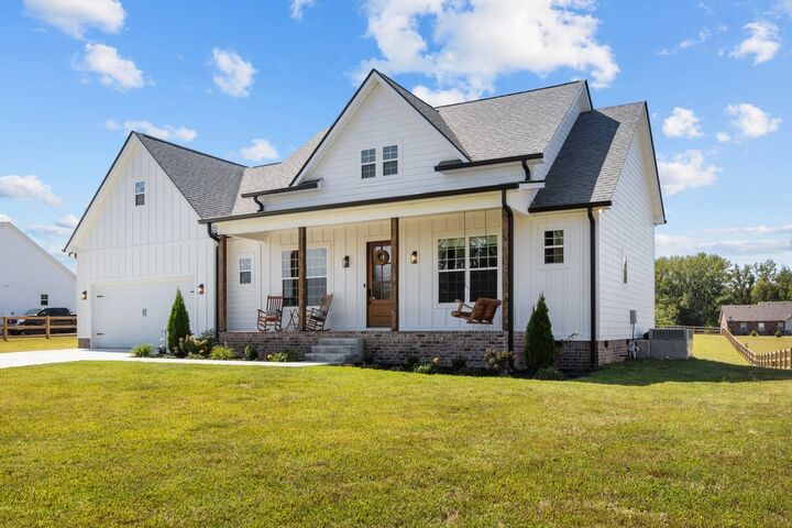 Property Photo:  565 Shorty Few Rd  TN 37055 