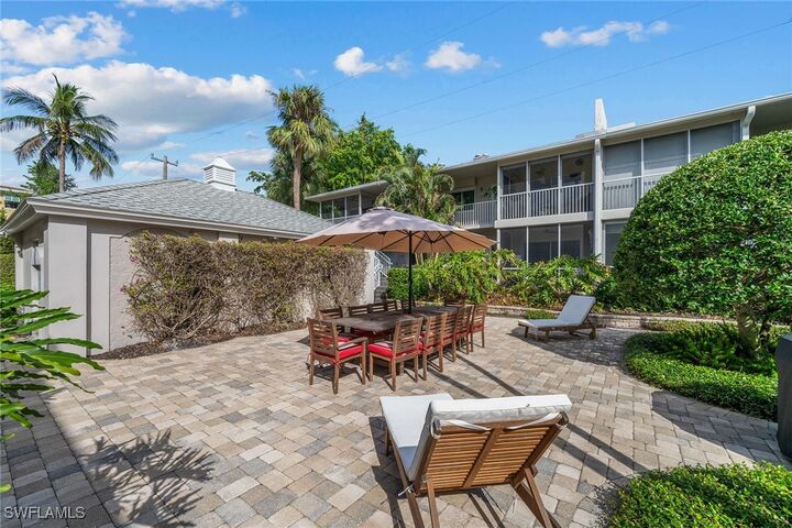 Property Photo:  604 7th Avenue S A-604  FL 34102 