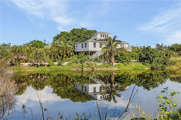 Property Photo: 7224 Kreamers Drive FL 33922