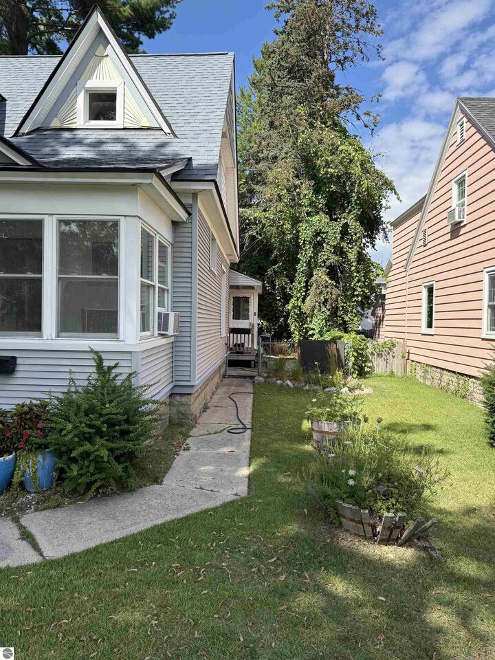 Property Photo: 1024 W Front Street MI 49684