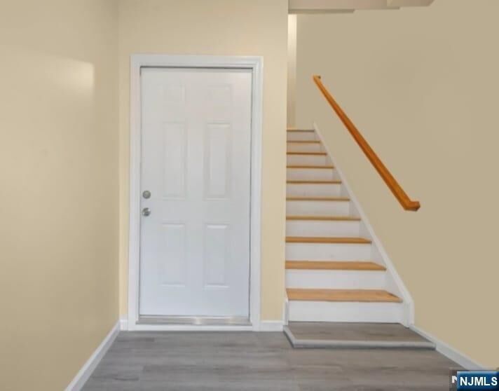 Property Photo:  125 Birch Street 2  NJ 07003 