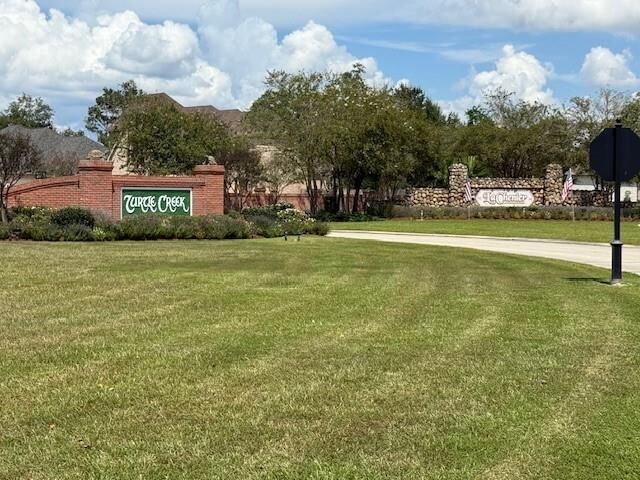 Property Photo: 277 La Chenier Drive LA 70461