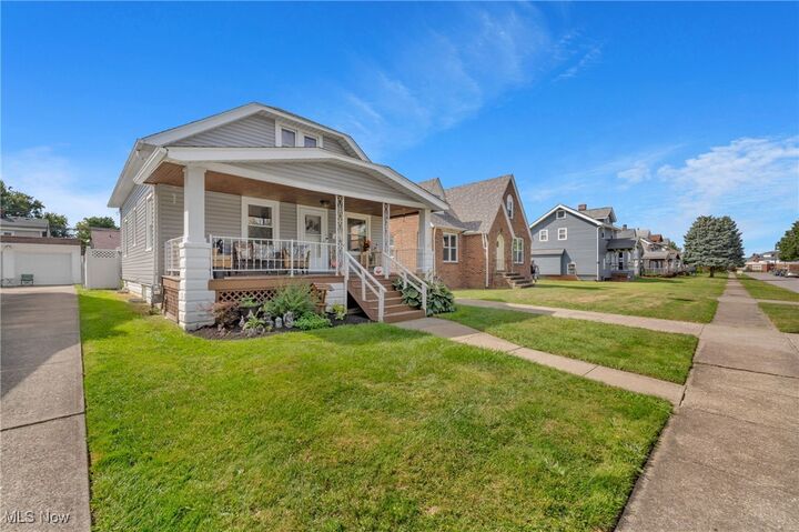 Property Photo: 6903 Forest Avenue OH 44129