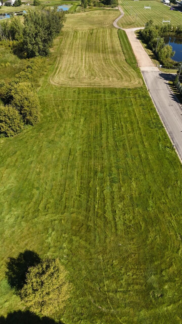 Property Photo:  1801 Pryor Avenue N  MN 55336 