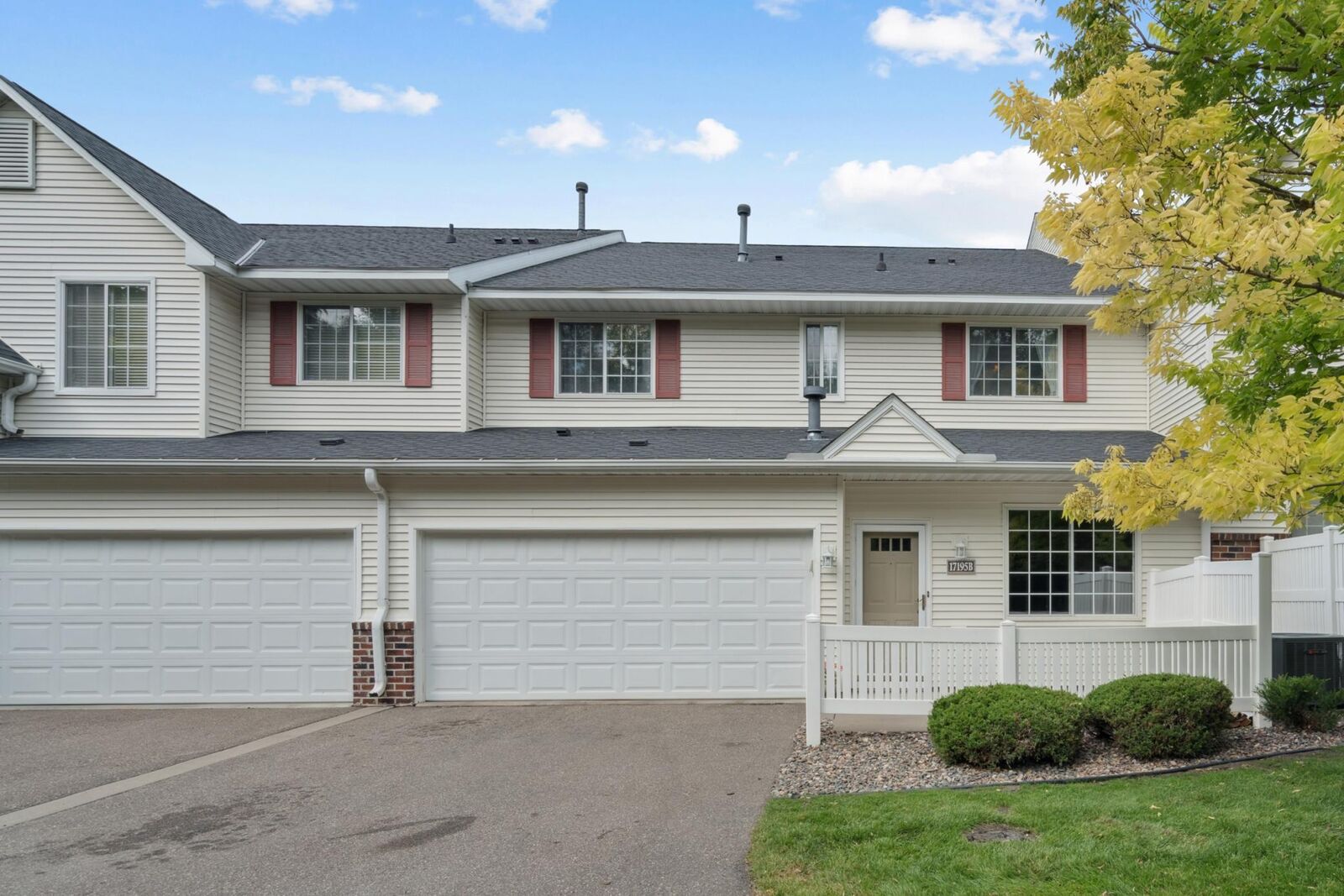 Property Photo:  17195 49th Avenue N B  MN 55446 