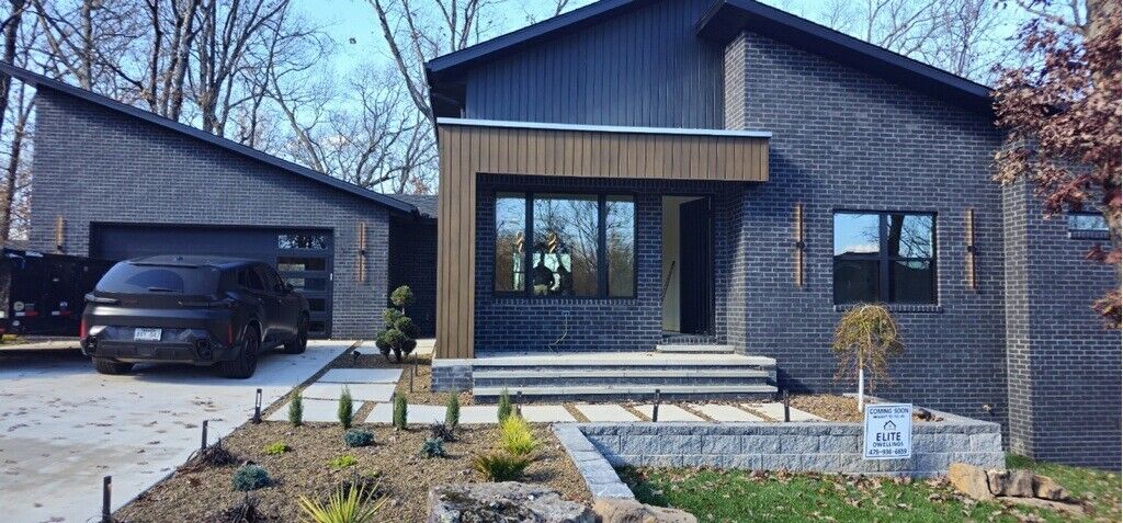 Property Photo: 5 Ayton Lane AR 72714