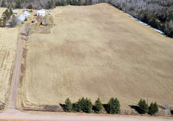 Photo de la propriété:  239 Ling Road  PE C1E 2T2