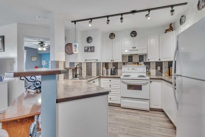 Property Photo: 60 Lawford Avenue 205 AB T4R 3E9