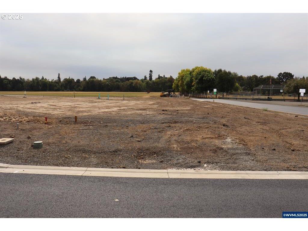 Property Photo: Lot 4 Block 6 OR 97111