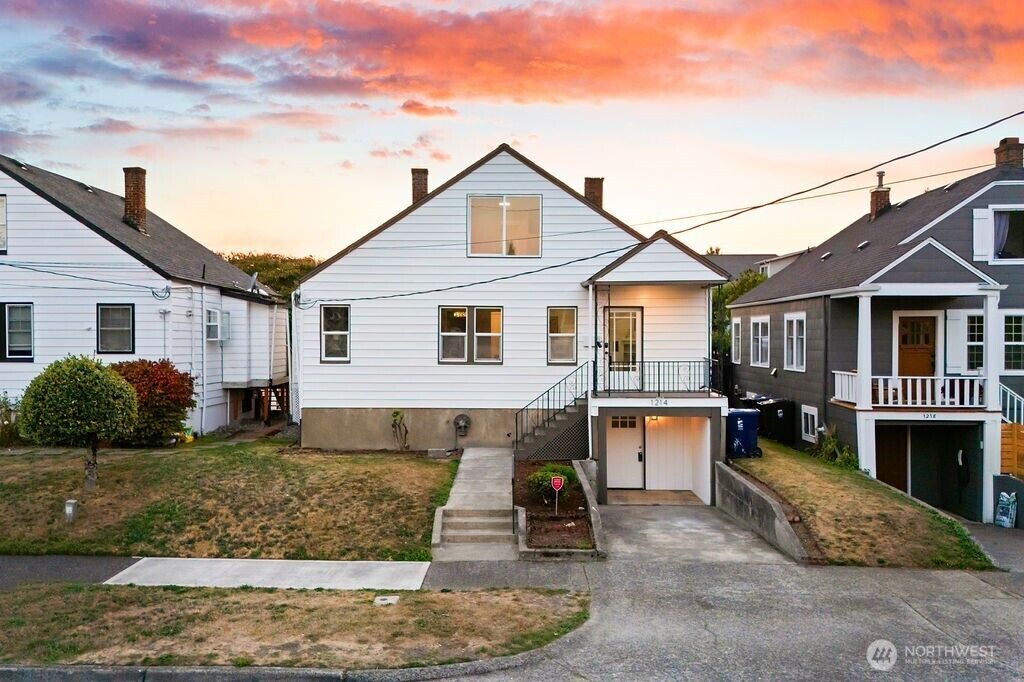 Property Photo: 1214 N Proctor WA 98406