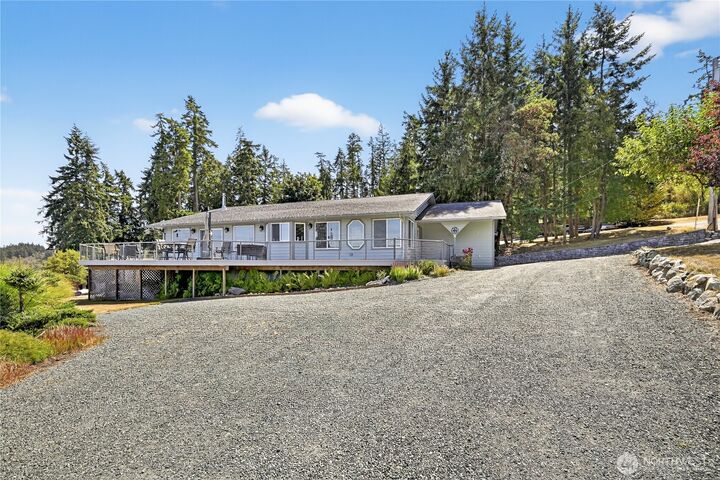 Property Photo:  3812  Emory Trail  WA 98277 
