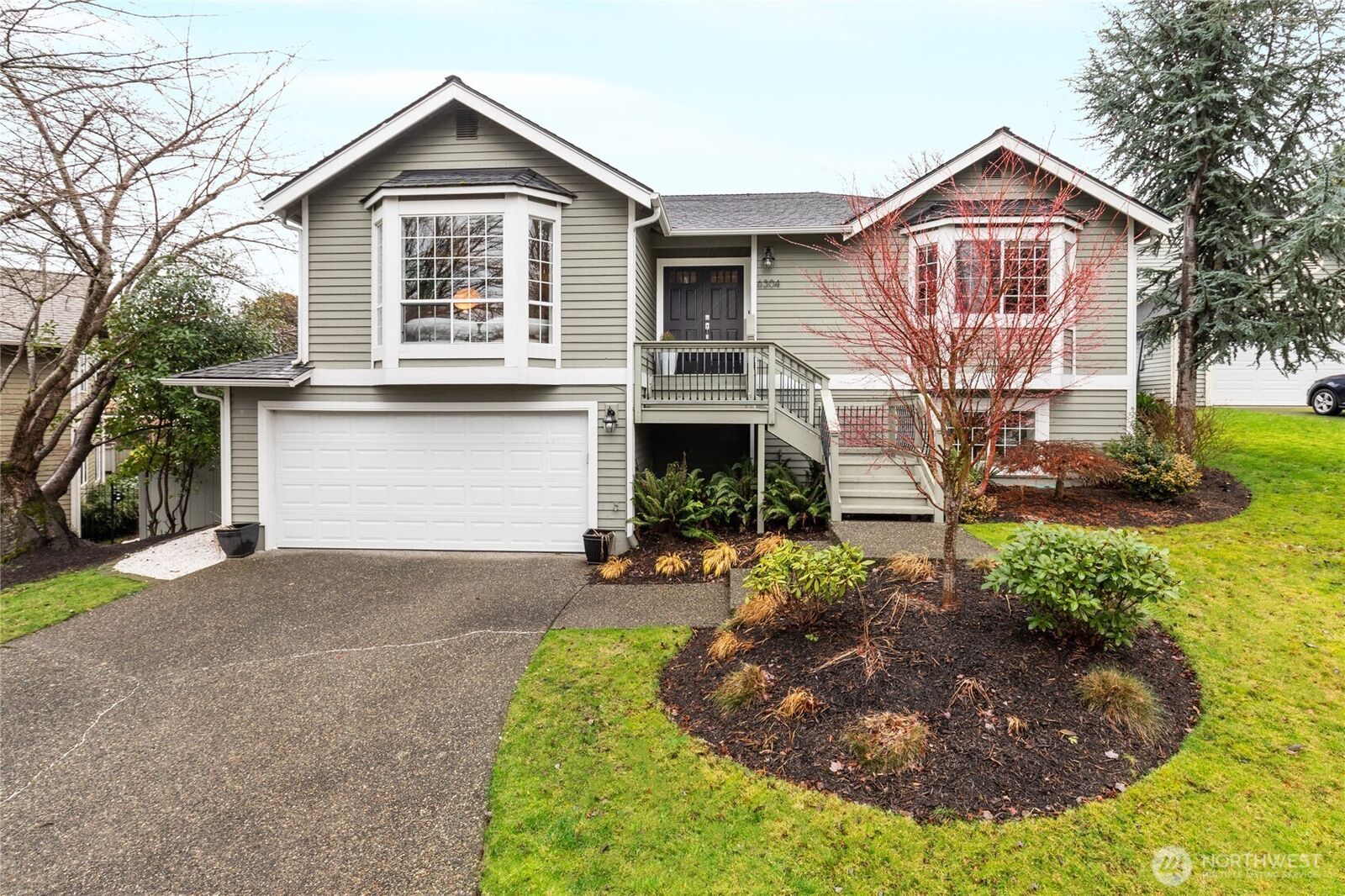 Property Photo: 6304 110th Avenue NE WA 98033