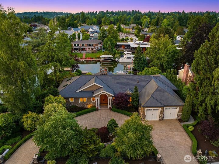 Property Photo:  67  Cascade Key  WA 98006 