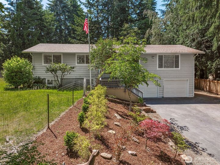 12820 E 129th Street  Puyallup WA 98374 photo